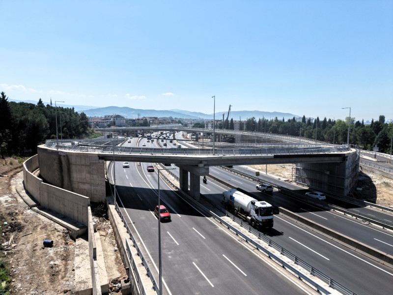 Dunyanin en buyuk geofoam blok kavsak projesi